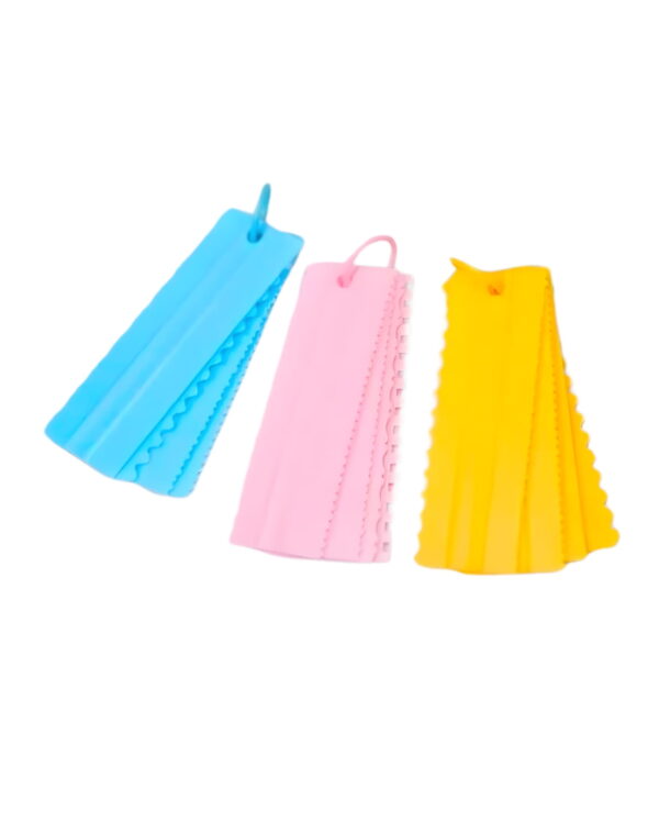 Tall Plastic Scapper